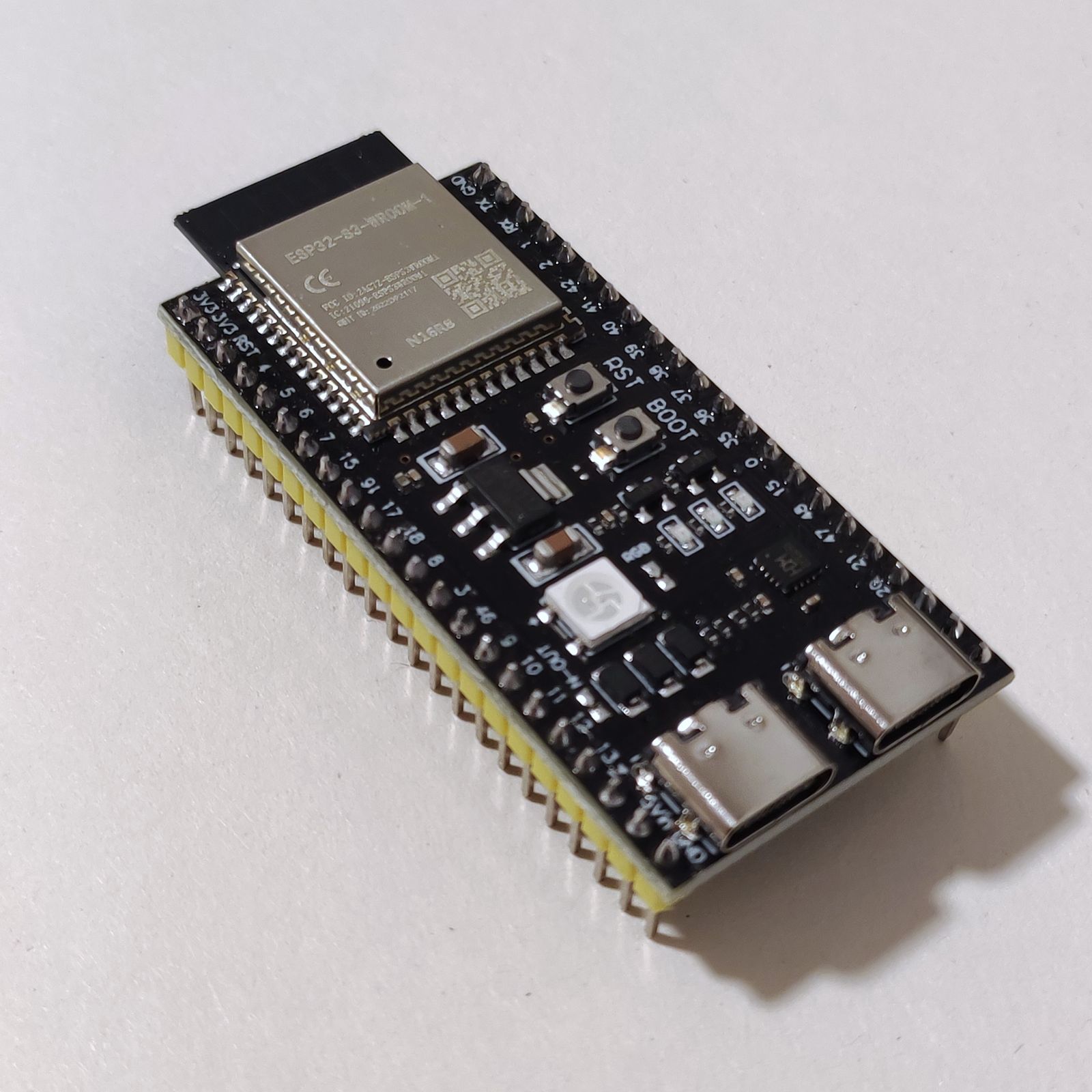 Совместимая плата ESP32-S3 DevKitC-1 с модулем ESP32-S3-WROOM-1-N16R8 и двумя USB-C