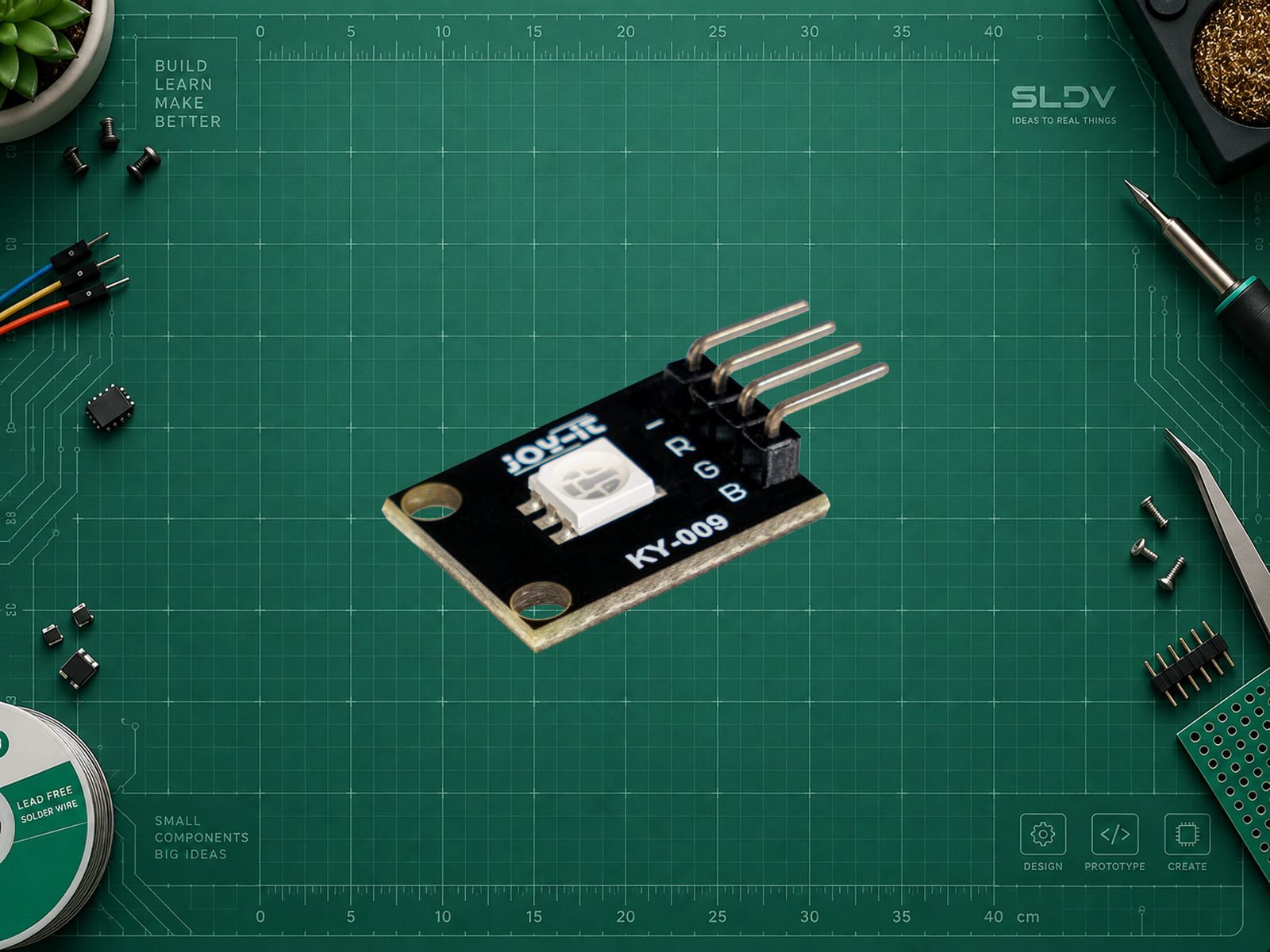 KY-009 · RGB-светодиод SMD. Реальное фото документированного исполнения на фоне SLDV LAB; исходные детали и маркировка сохранены.