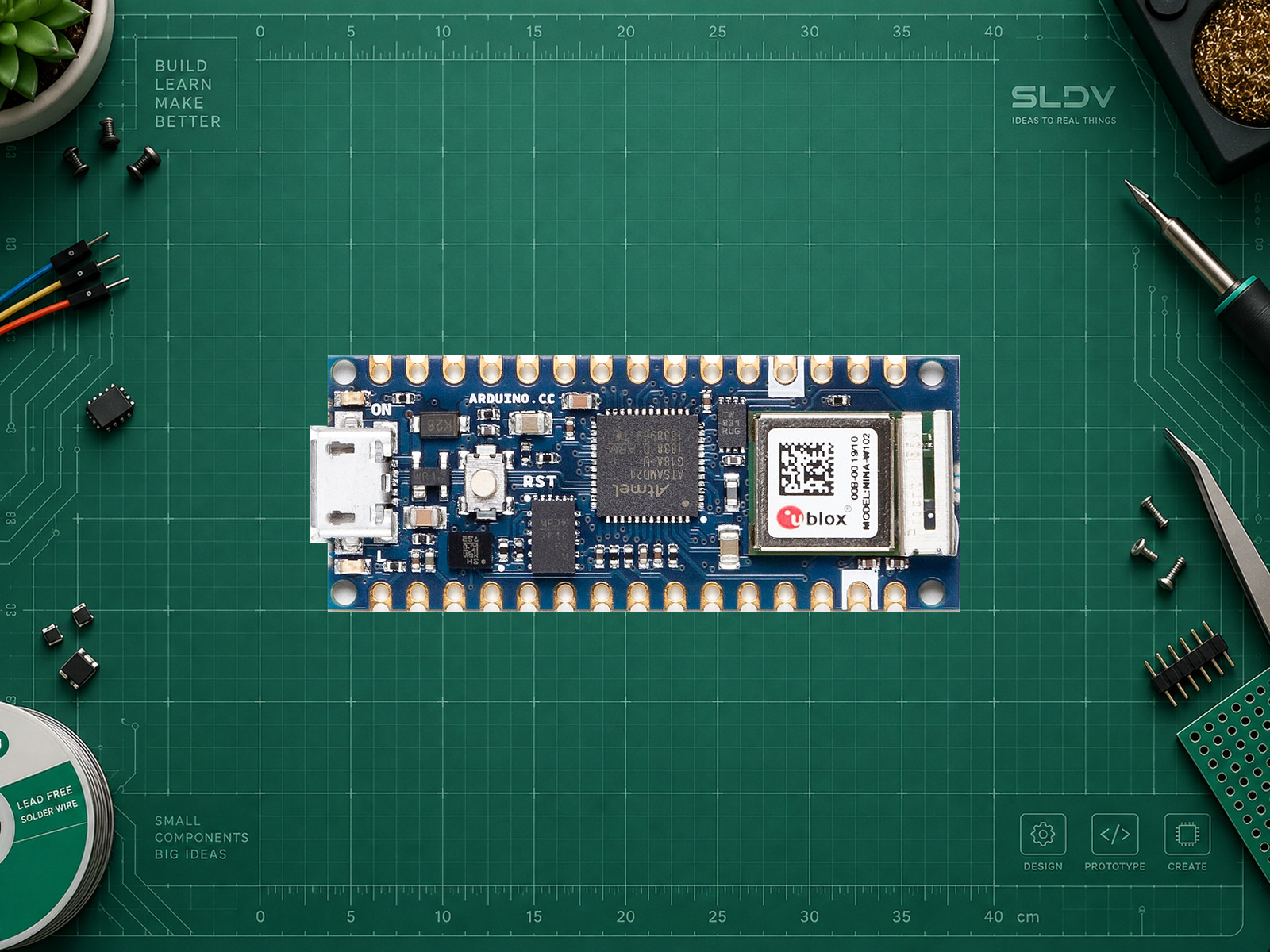 Arduino Nano 33 IoT — фото точной платы из проверенного источника.