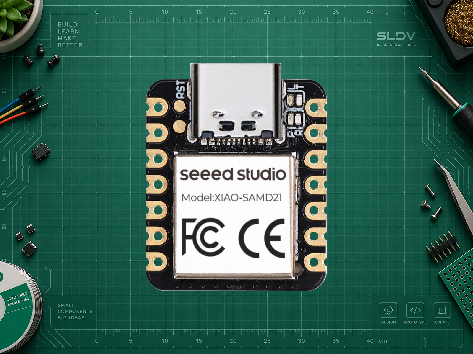 Seeed Studio XIAO SAMD21 — реальная плата, вид спереди